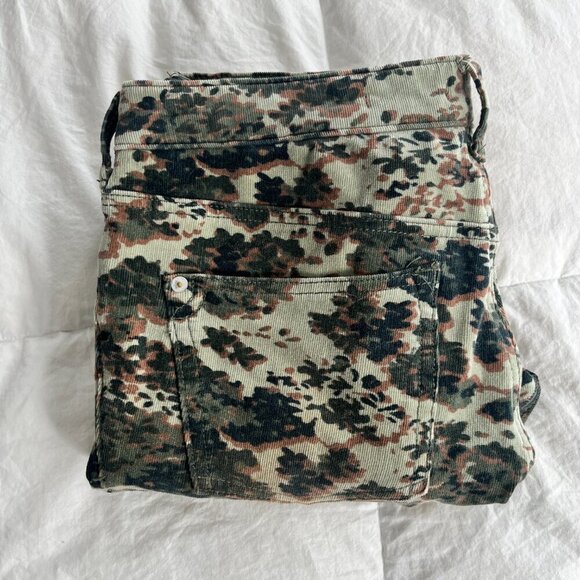 *SOLD* Anthropologie Pilcro High Rise Skinny Camo Corduroy Pants, Size 29 - Picture 3 of 4
